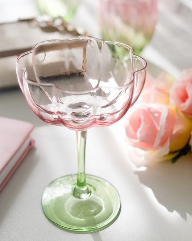 Sipping in Style: The Beauty of Tulip Pink Cocktail Glasses – Bellas House